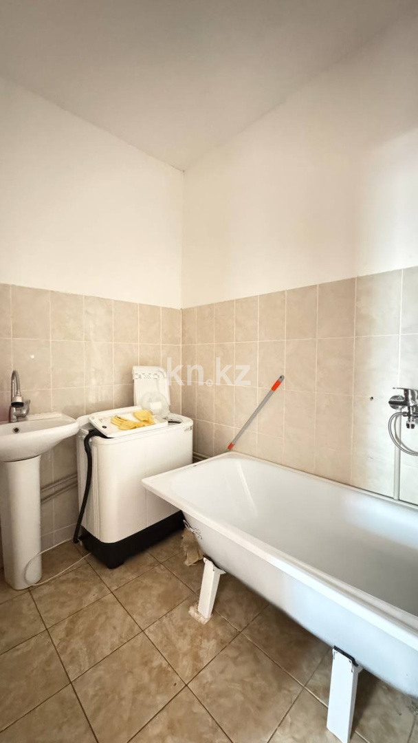 Продажа 2-комнатной квартиры, 56 м², Улы дала, дом  32 в Таразе - фото 6