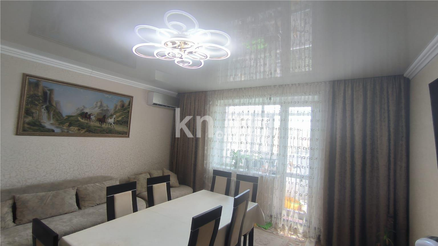 Продажа 4-комнатной квартиры, 78 м², ул. Дюсембекова в Караганде - фото 2