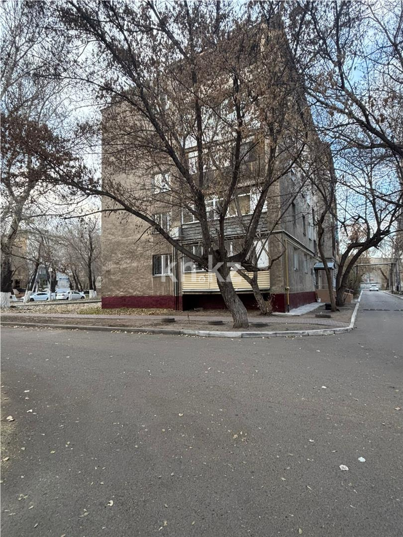 Продажа 3-комнатной квартиры, 57 м², ул. Аманжолова в Караганде - фото 6