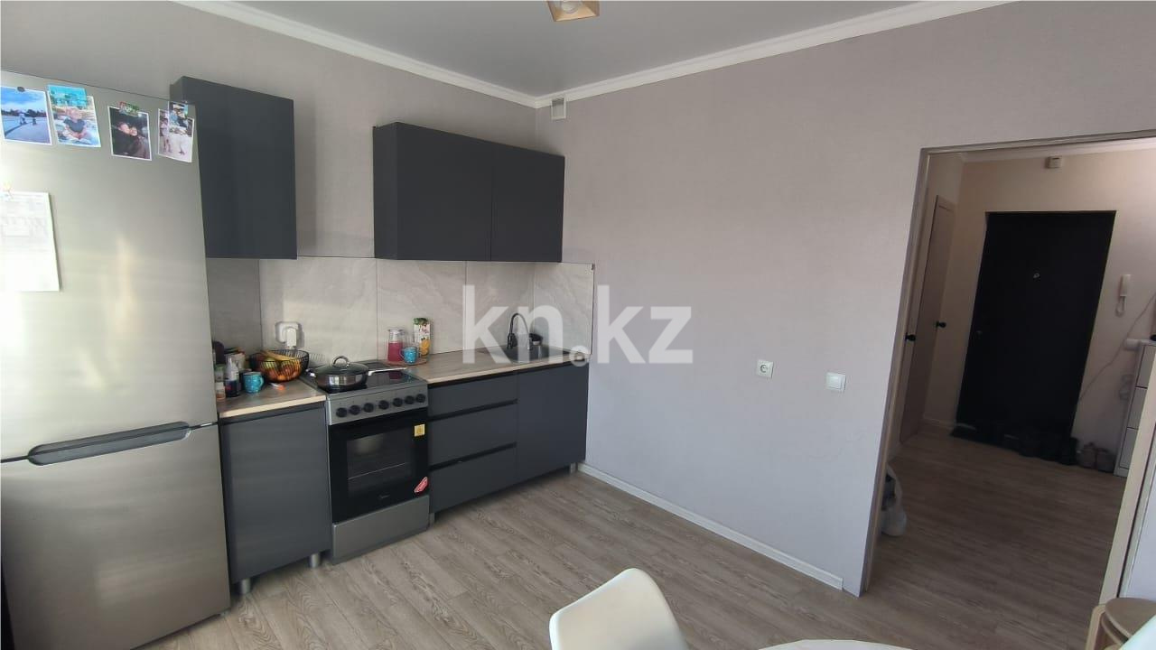 Продажа 2-комнатной квартиры, 69 м², пр. Республики в Караганде - фото 3
