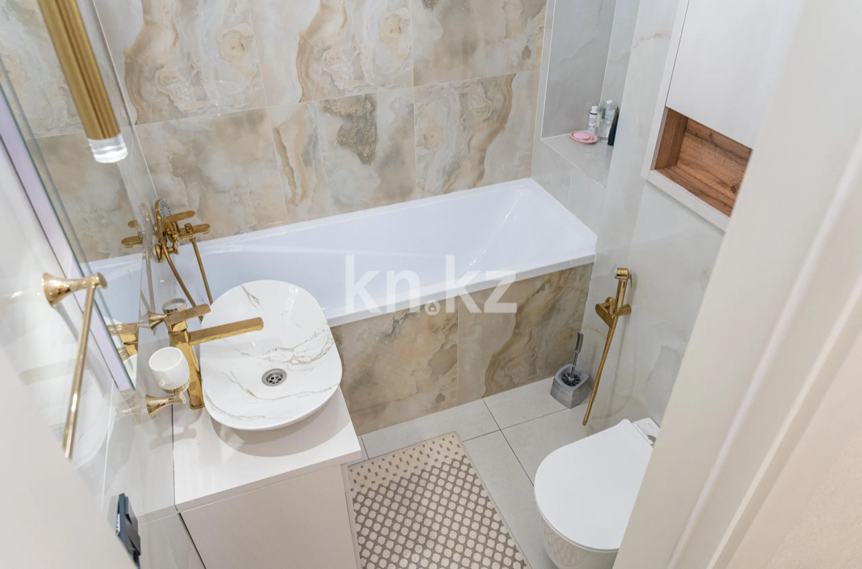 Продажа 4-комнатной квартиры, 140 м² в Астане - фото 16