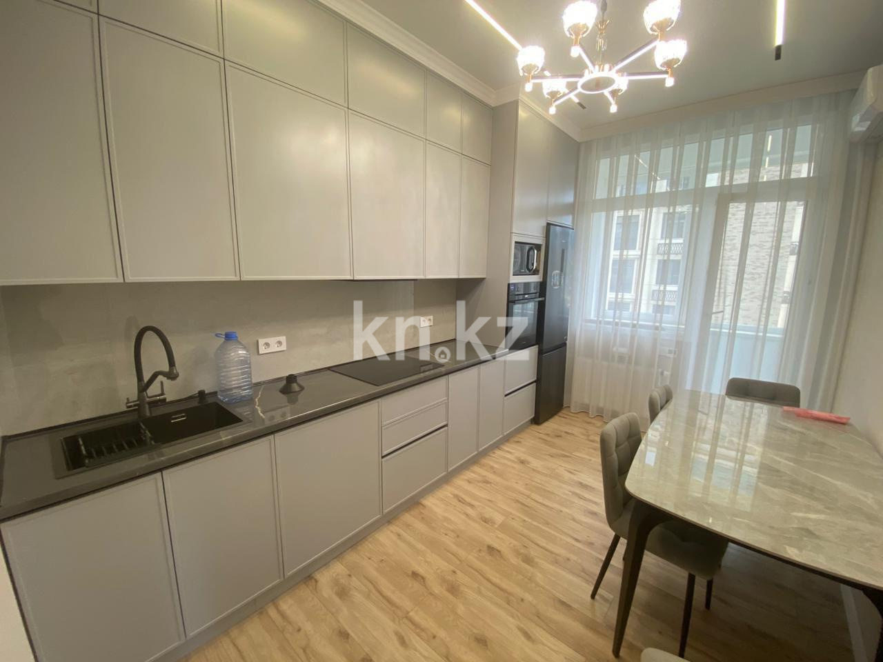 Аренда 2-комнатной квартиры, 70 м², ул. А-32, дом  13 в Астане - фото 2