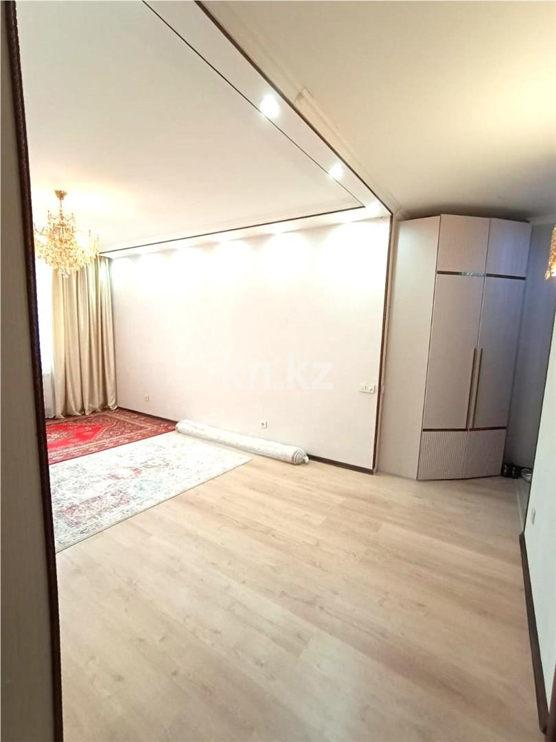 Продажа 2-комнатной квартиры, 63 м², ул. Кордай в Астане - фото 18
