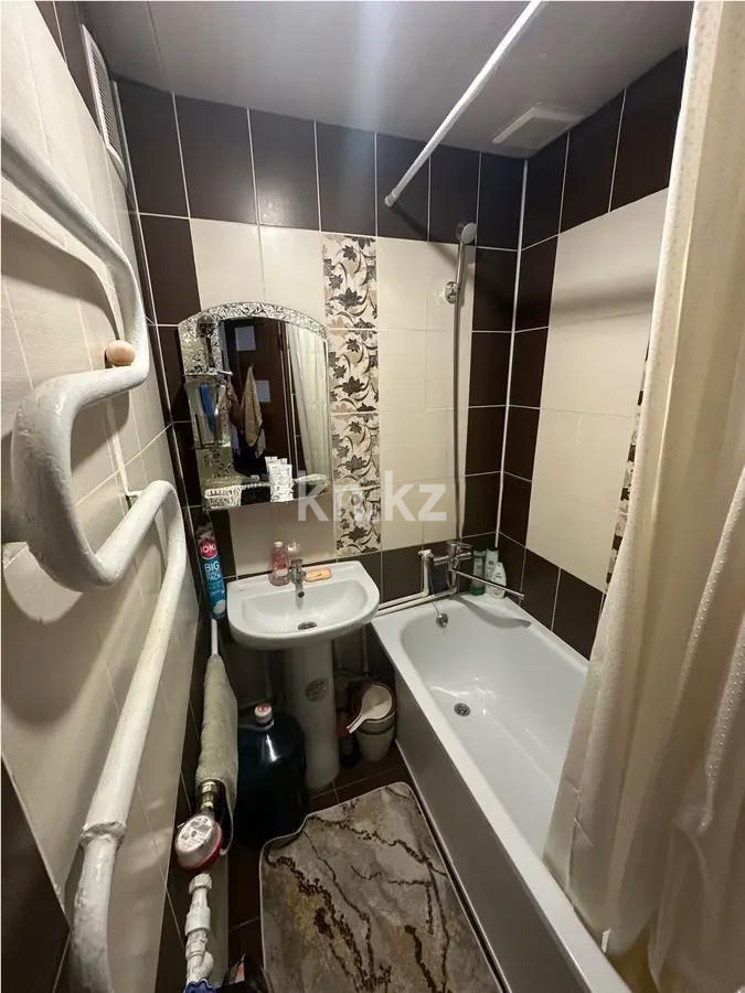 Продажа 2-комнатной квартиры, 44 м², мкр-н 16, дом  27 в Караганде - фото 4