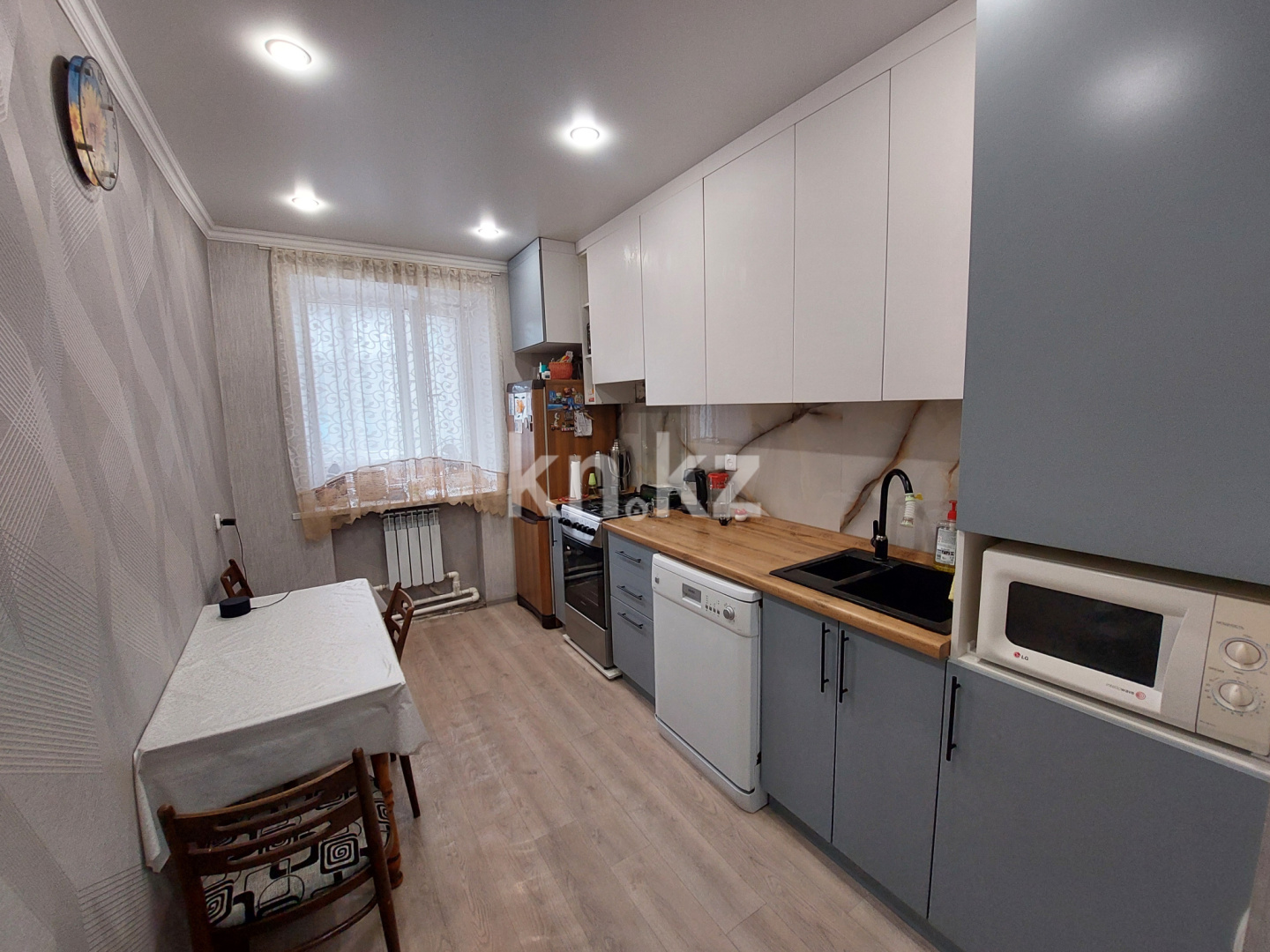 Продажа 3-комнатной квартиры, 63 м², ул. Библиотечная в Караганде - фото 2