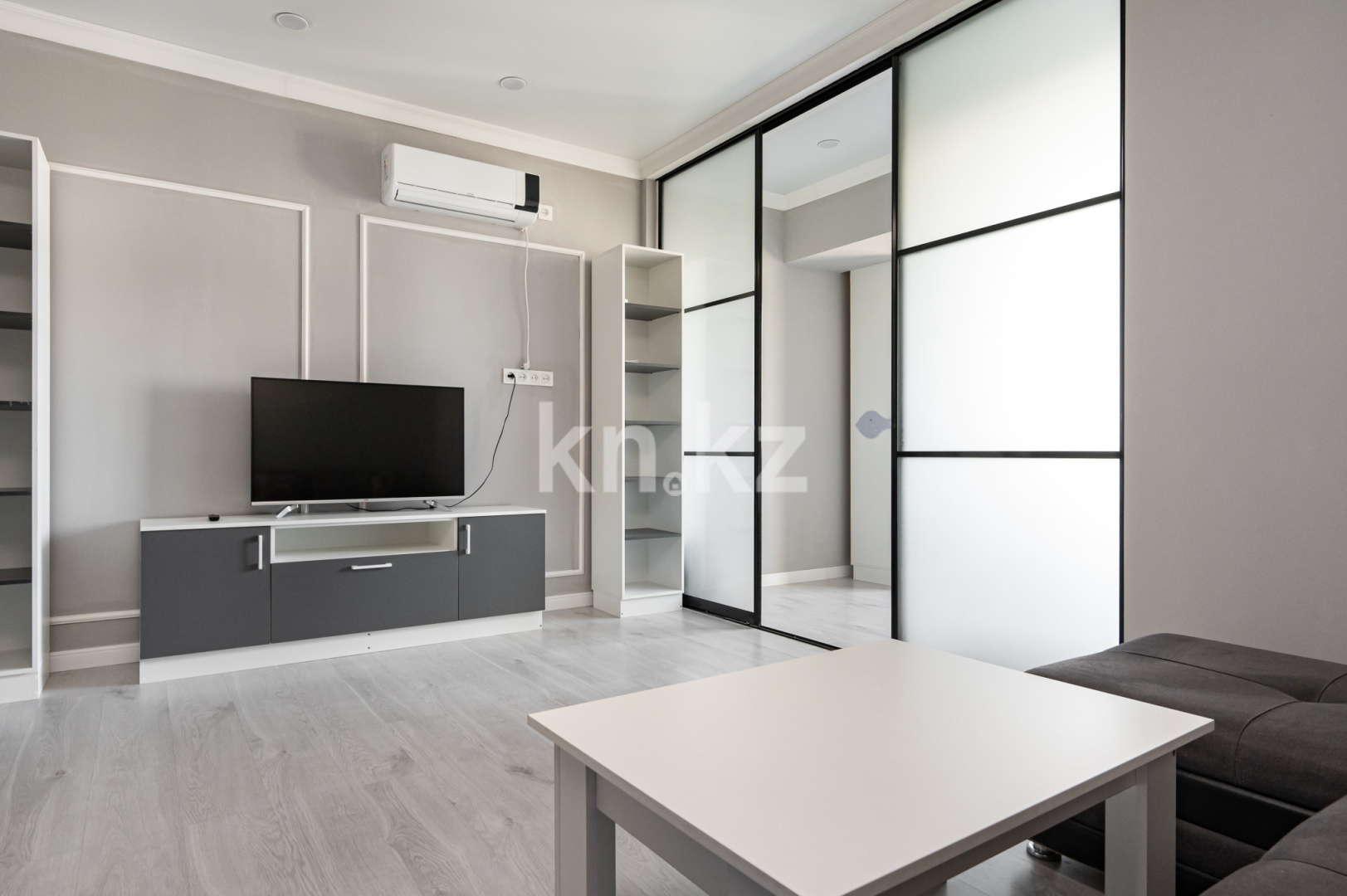 Аренда 1-комнатной квартиры посуточно, 50 м² в Алматы - фото 9