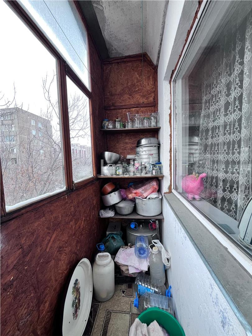 Продажа 4-комнатной квартиры, 61 м², пр. Строителей, дом  16 в Караганде - фото 15