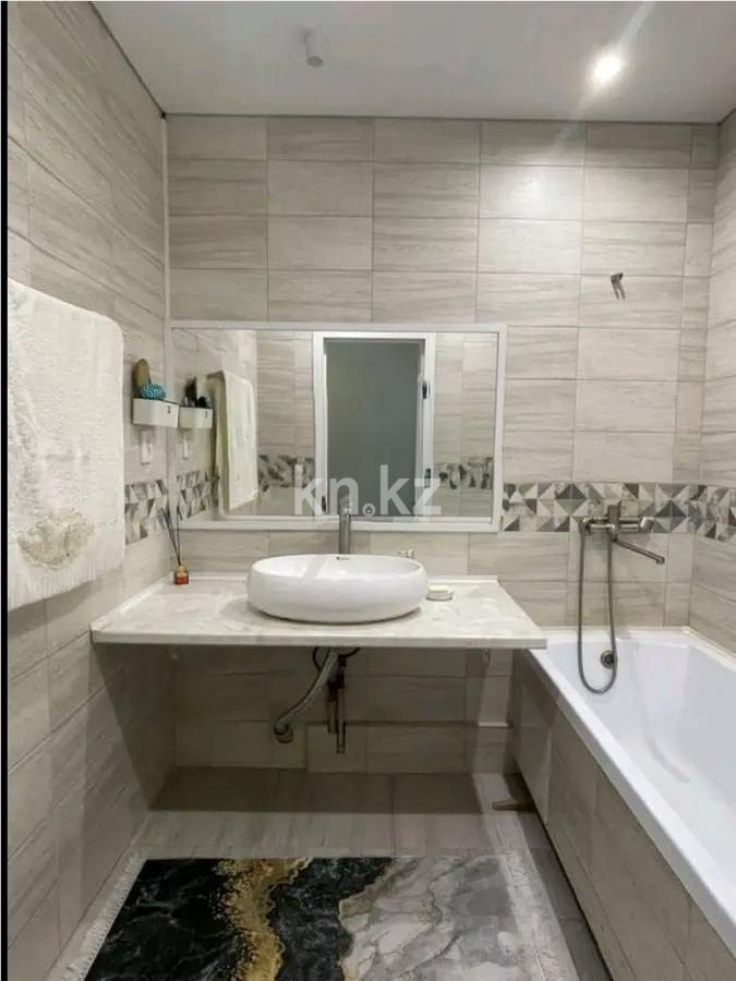 Продажа 3-комнатной квартиры, 70 м², пр. Момышулы, дом  15а в Астане - фото 6