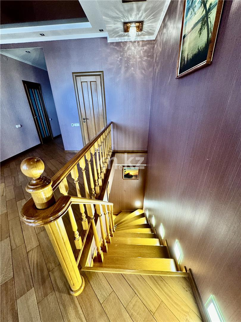 Продажа 6-комнатной квартиры, 227 м², ул. Ерубаева, дом  50/6 в Караганде - фото 21