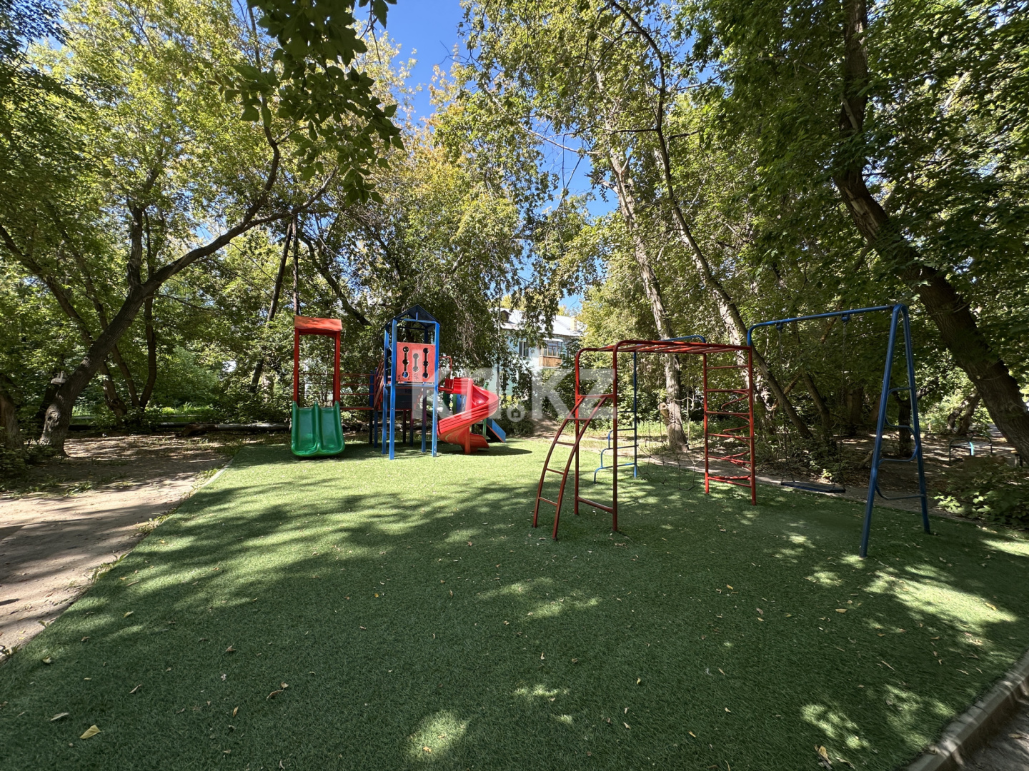 Продажа 2-комнатной квартиры, 45.8 м², ул. Аманжолова, дом  17 в Караганде - фото 27