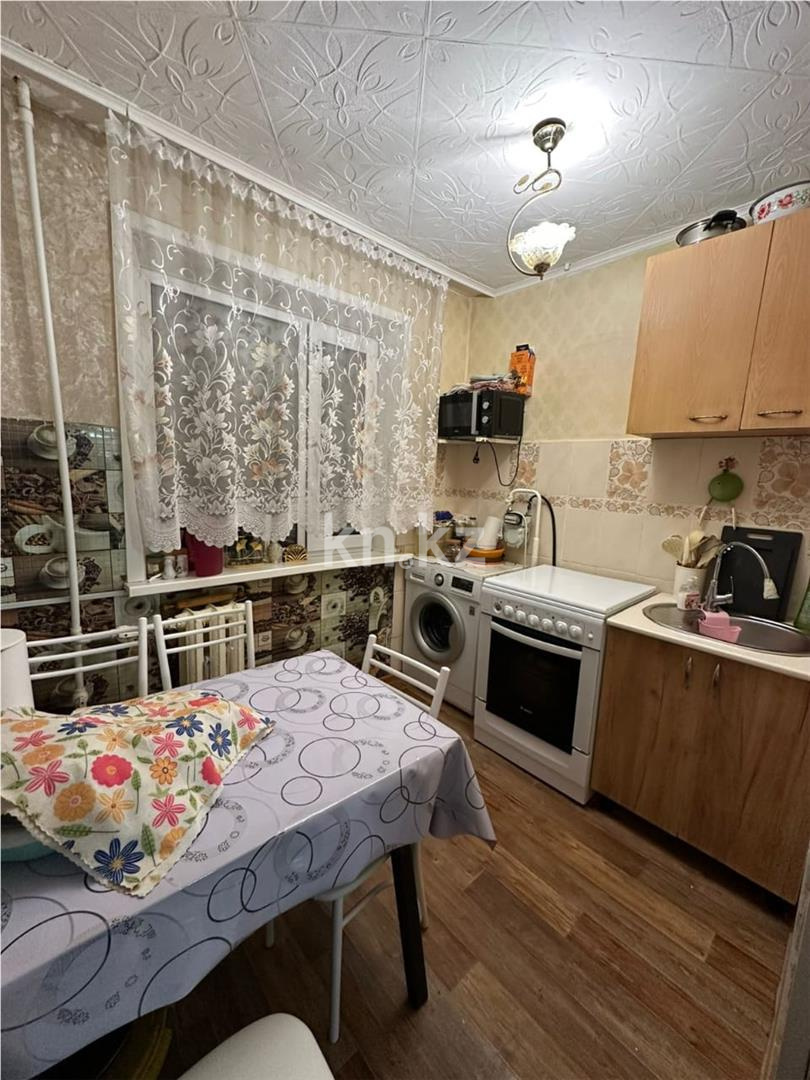 Продажа 2-комнатной квартиры, 47 м², мкр-н 15 в Караганде - фото 5