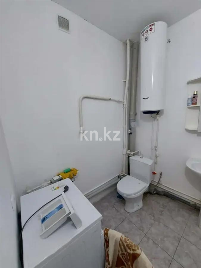 Продажа 1-комнатной квартиры, 46 м², ул. Момышулы, дом  26/3 в Караганде - фото 4