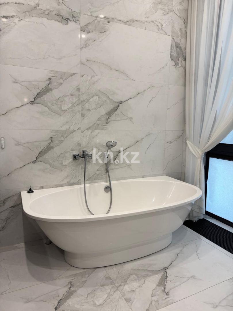 Продажа 4-комнатной квартиры, 230 м² в Алматы - фото 18