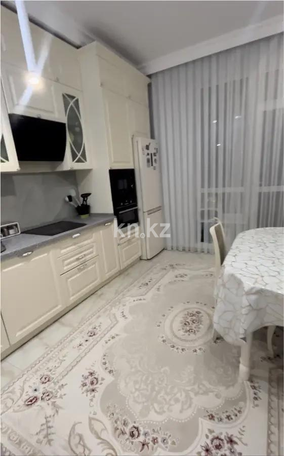 Продажа 4-комнатной квартиры, 135 м², пр. Кабанбай батыра, дом  60 в Астане - фото 4