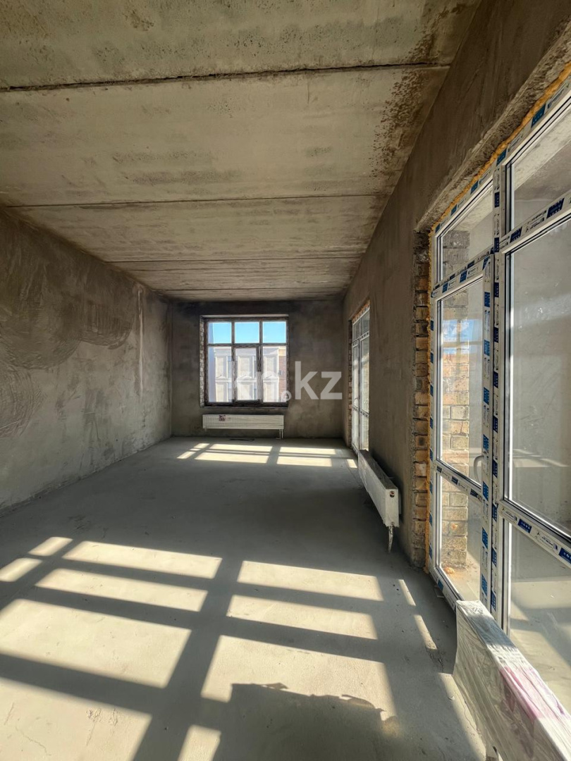 Продажа 5-комнатной квартиры, 178 м², ул. Абишева, дом  2 Б в Караганде