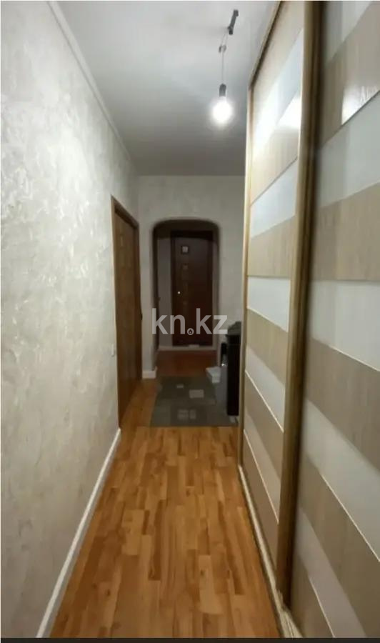 Продажа 3-комнатной квартиры, 71 м², мкр-н Степной-1, дом  1 в Караганде - фото 6