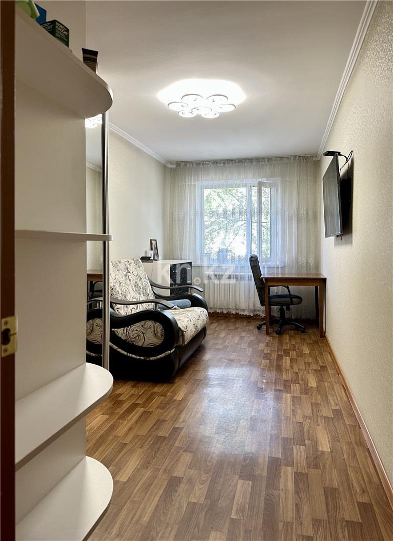 Продажа 2-комнатной квартиры, 43 м², мкр-н 17 в Караганде - фото 4