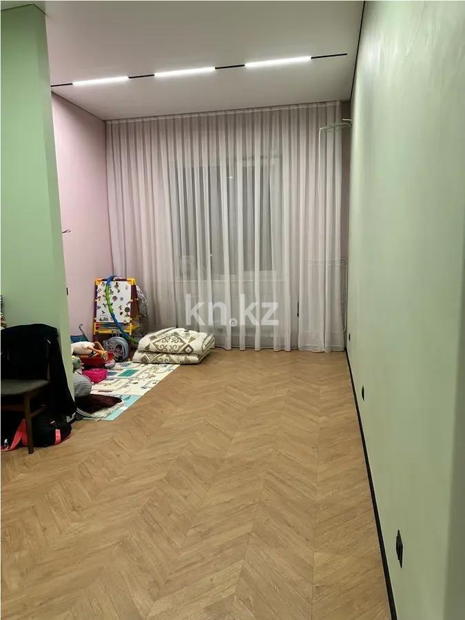Продажа 3-комнатной квартиры, 94 м², ул. Халиуллина, дом  140/5 в Алматы - фото 3