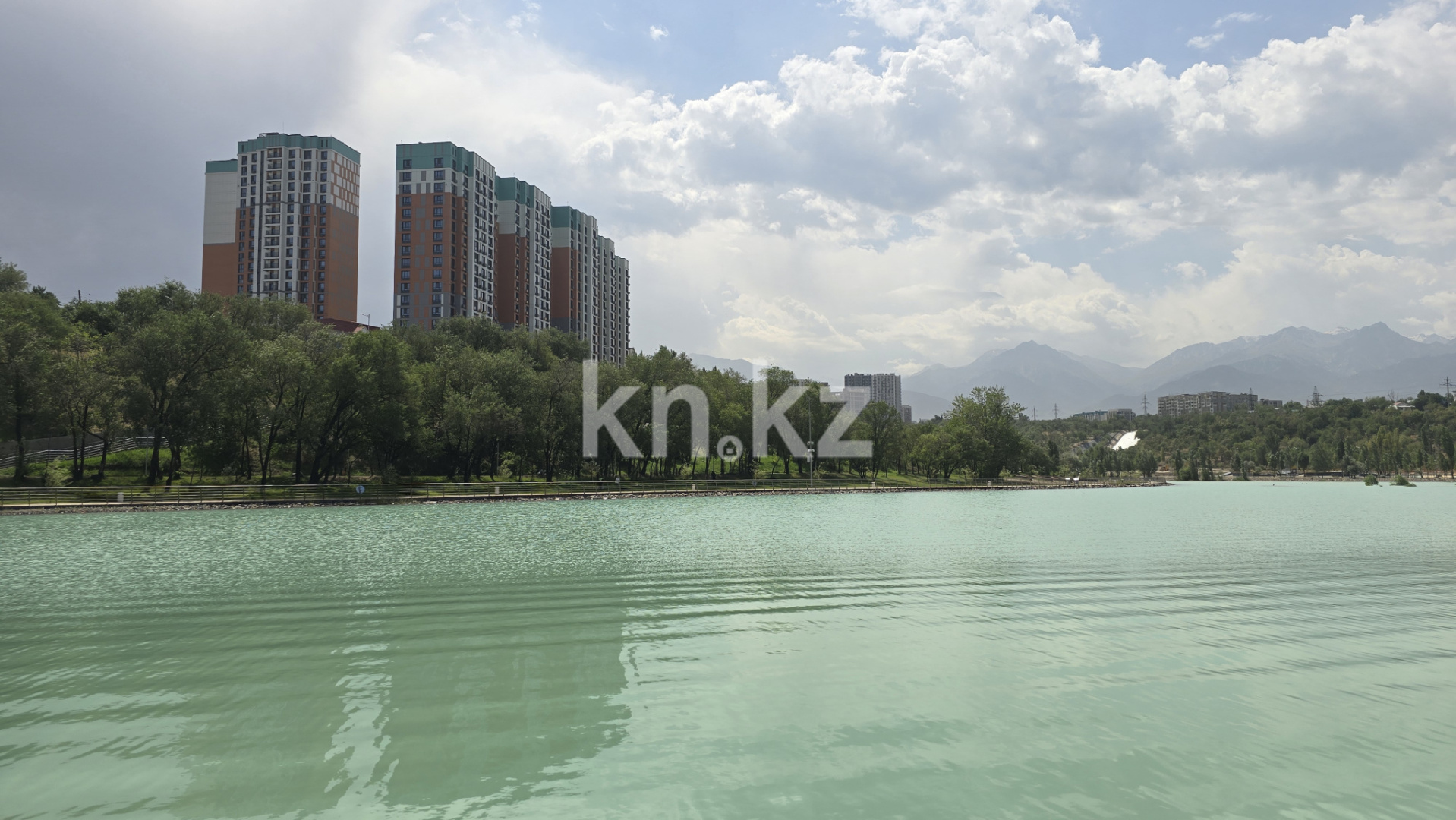 Аренда 2-комнатной квартиры, 76 м² в Алматы - фото 12