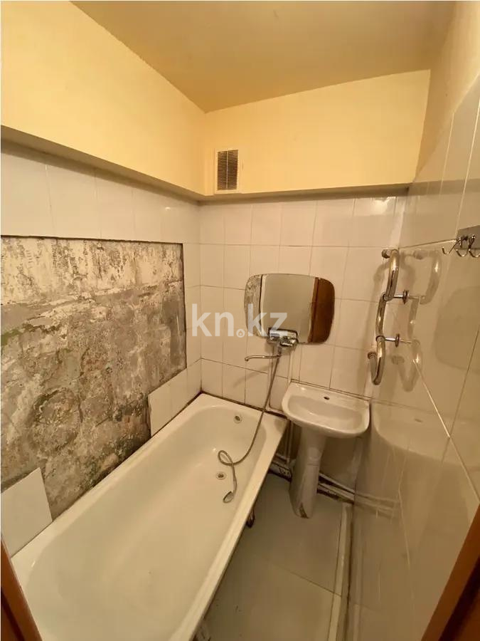 Продажа 2-комнатной квартиры, 43 м², мкр-н 14, дом  45 в Караганде - фото 4