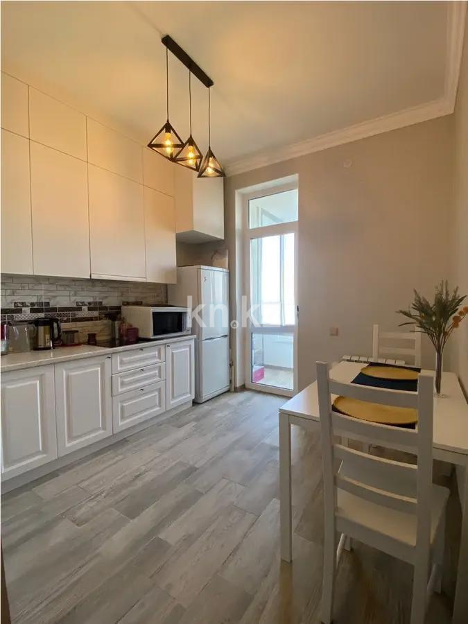 Продажа 1-комнатной квартиры, 45 м², ул. Бокейхана, дом  38 в Астане - фото 2
