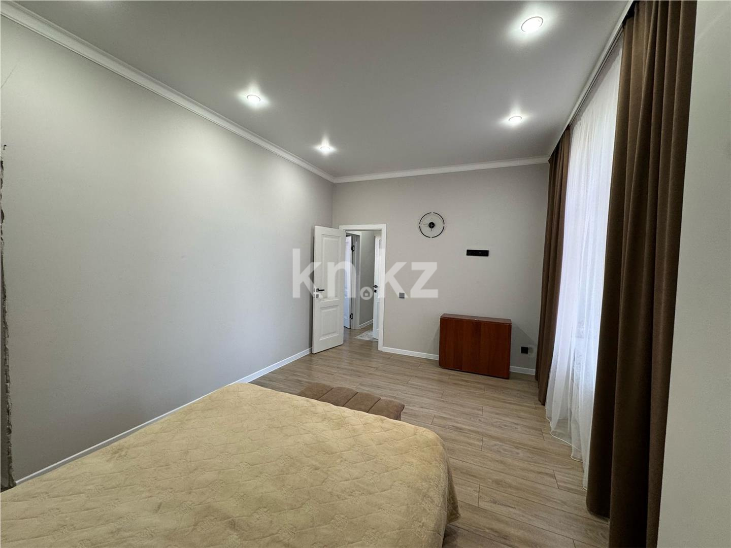 Продажа 4-комнатной квартиры, 121 м², ул. Таттимбета, дом  33/11 в Караганде - фото 11