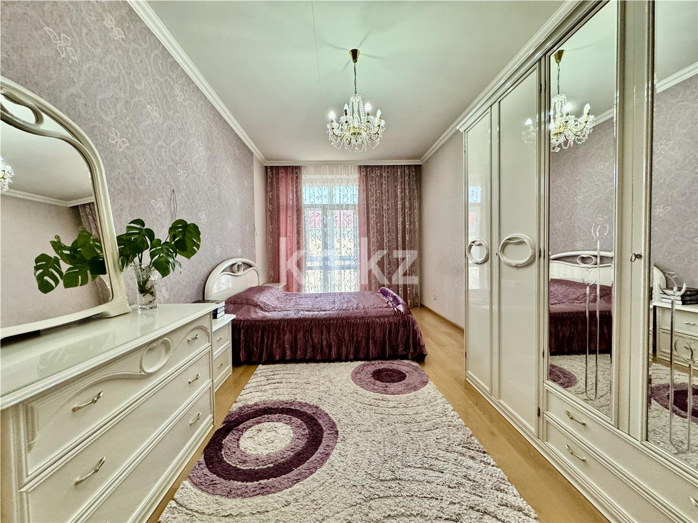 Продажа 3-комнатной квартиры, 132 м², ул. Абая, дом  5 в Караганде - фото 17