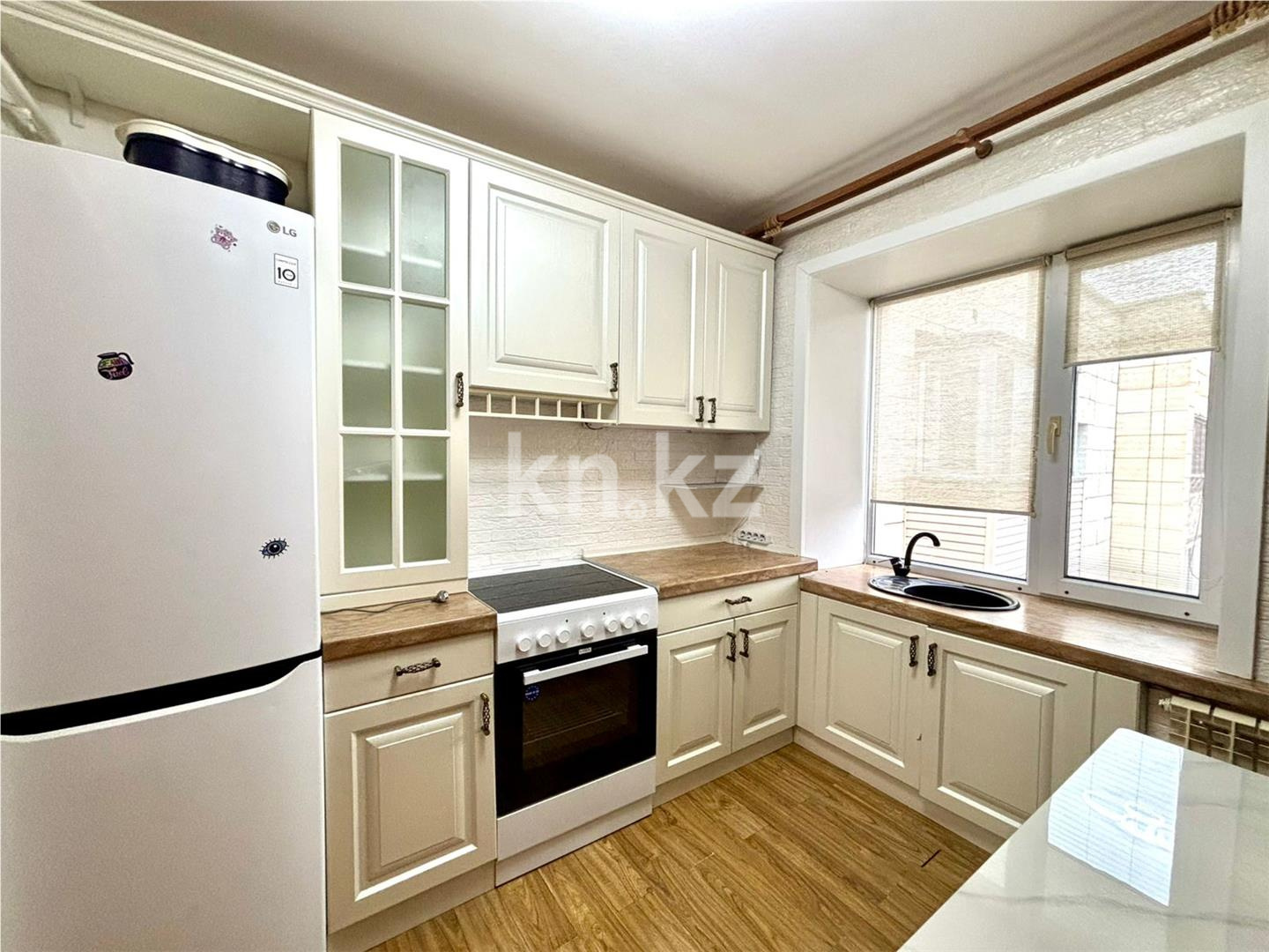 Продажа 3-комнатной квартиры, 59 м², ул. Аманжолова, дом  71 в Караганде - фото 3