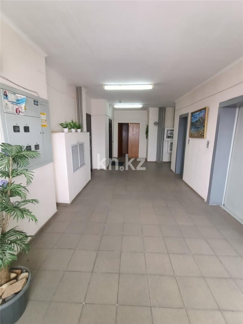 Продажа 2-комнатной квартиры, 67 м², пр. Республики в Караганде - фото 13