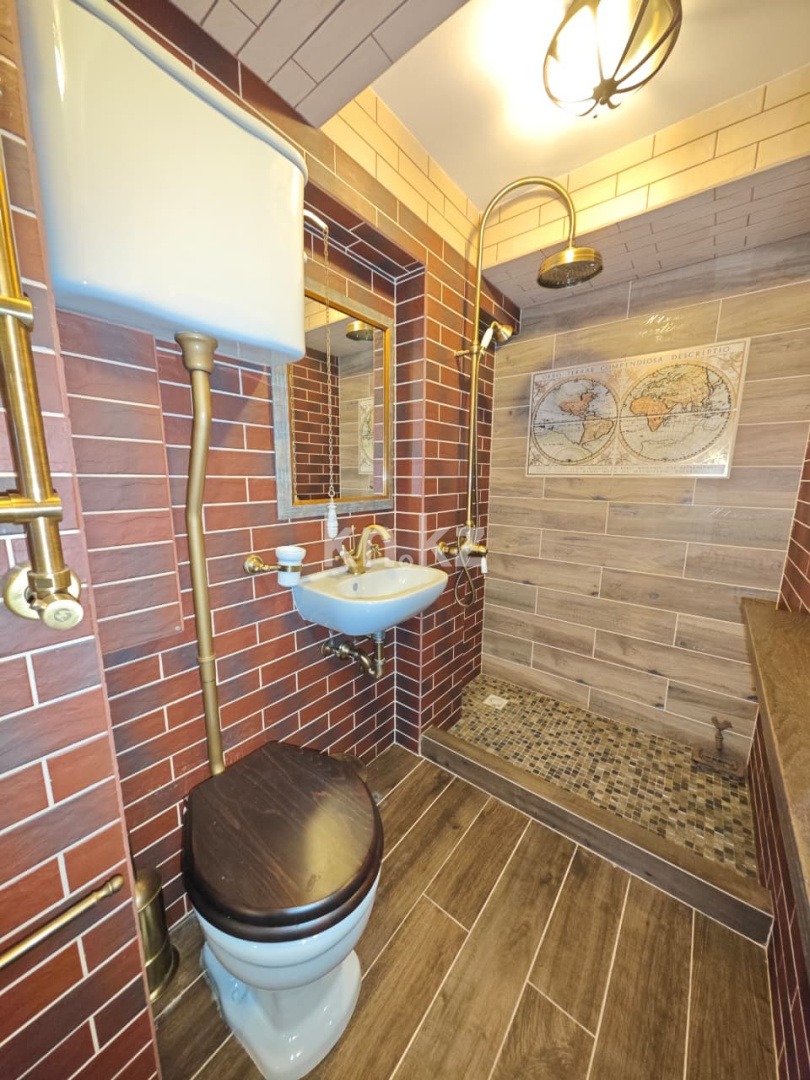 Продажа 3-комнатной квартиры, 96 м², ул. Ержанова, дом  18/6 в Караганде - фото 17