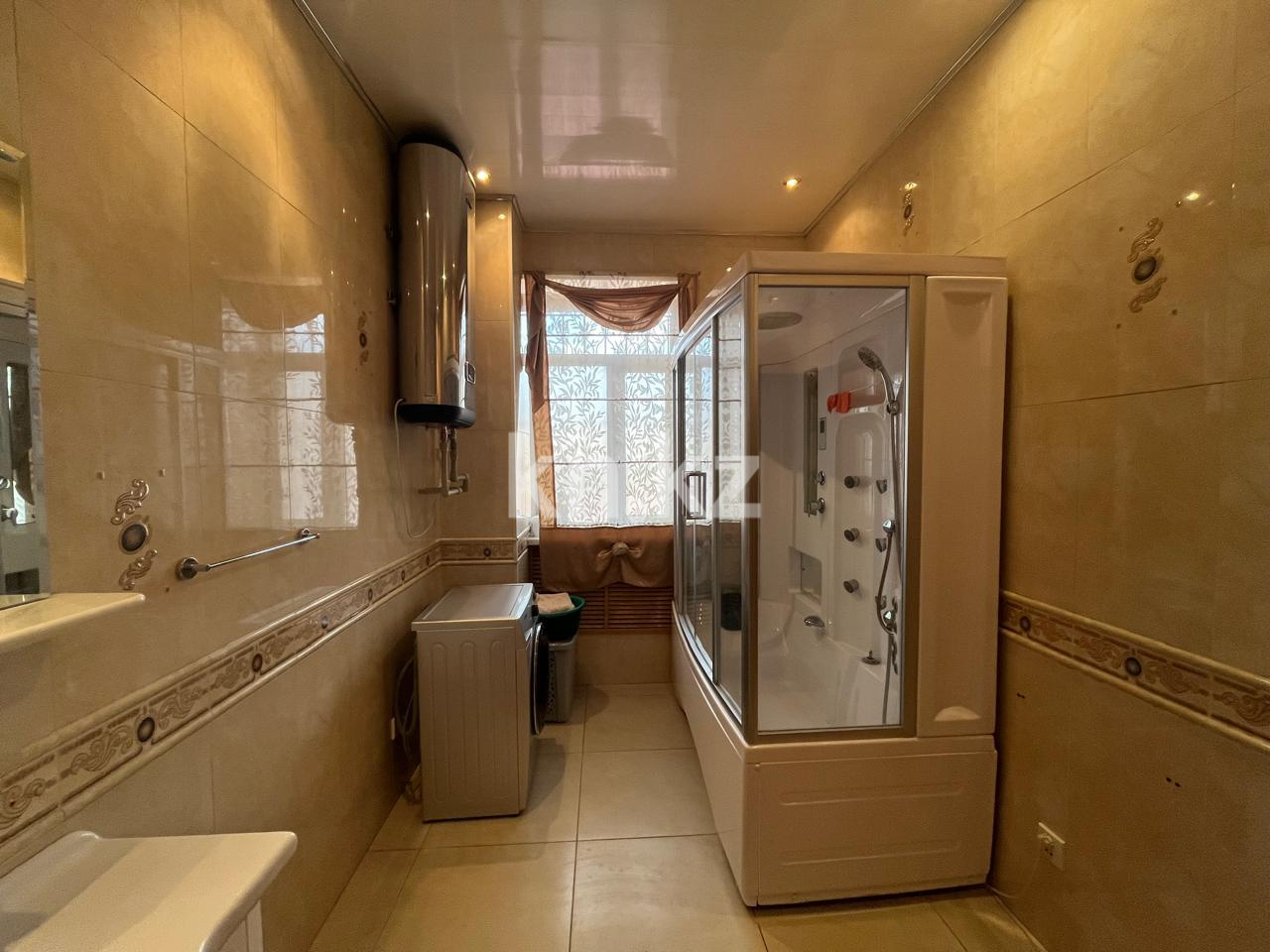 Продажа 7-комнатного дома, 470 м², ул. Университетская в Караганде - фото 24