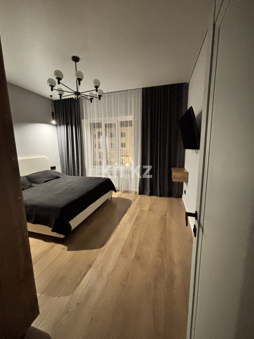 Продажа 4-комнатной квартиры, 105 м², ул. Кулкыбаева, дом  13 в Караганде - фото 3