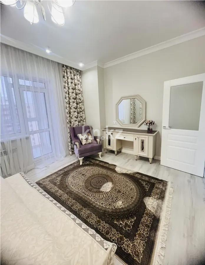 Продажа 4-комнатной квартиры, 108 м², пр. Шахтеров, дом  52Б в Караганде - фото 2