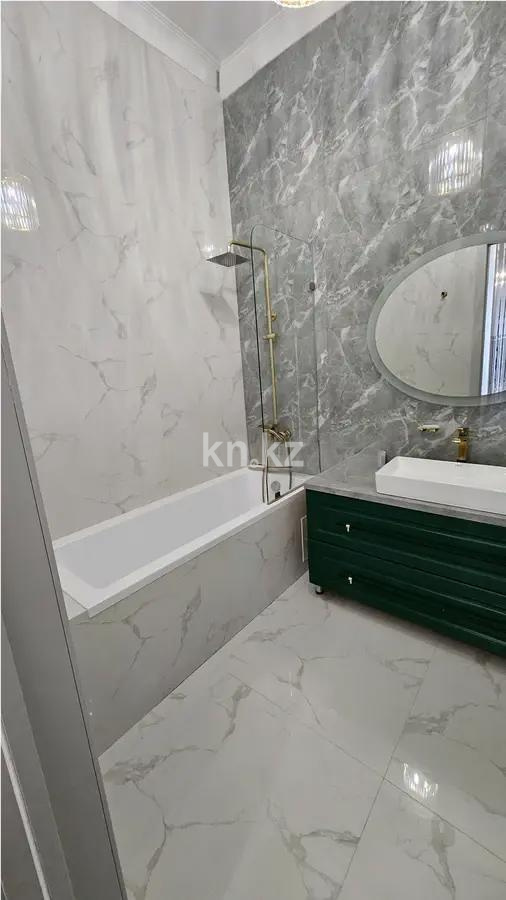 Продажа 2-комнатной квартиры, 72 м², пр. Мангилик Ел, дом  60 в Астане - фото 3