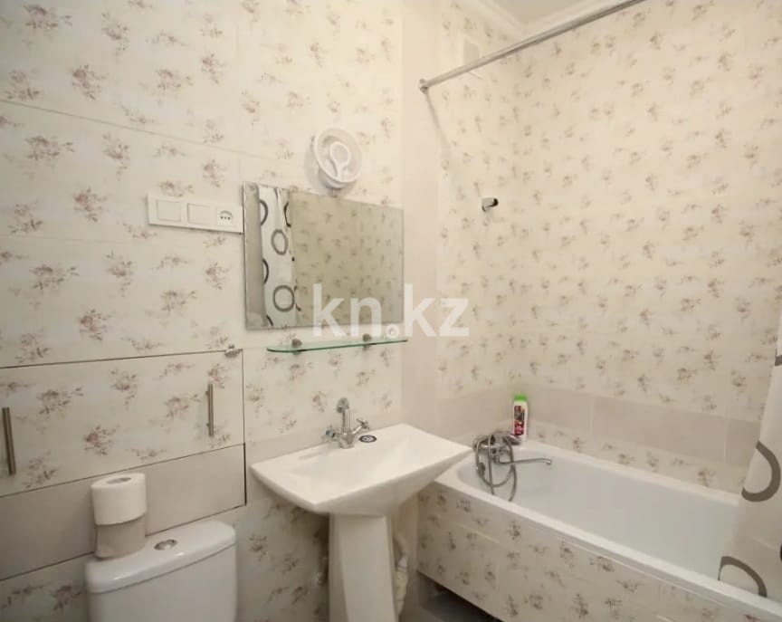 Аренда 1-комнатной квартиры посуточно, 40 м² в Алматы - фото 4