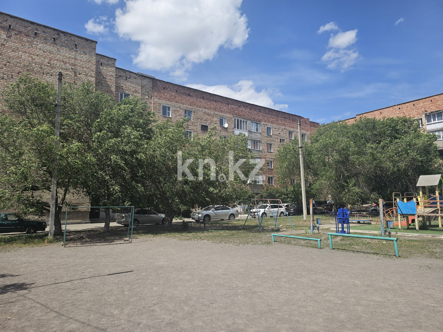 Продажа 1-комнатной квартиры, 39 м² в Караганде