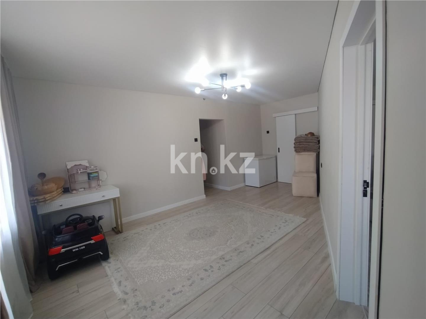 Продажа 5-комнатной квартиры, 105 м², мкр-н Голубые Пруды в Караганде - фото 8