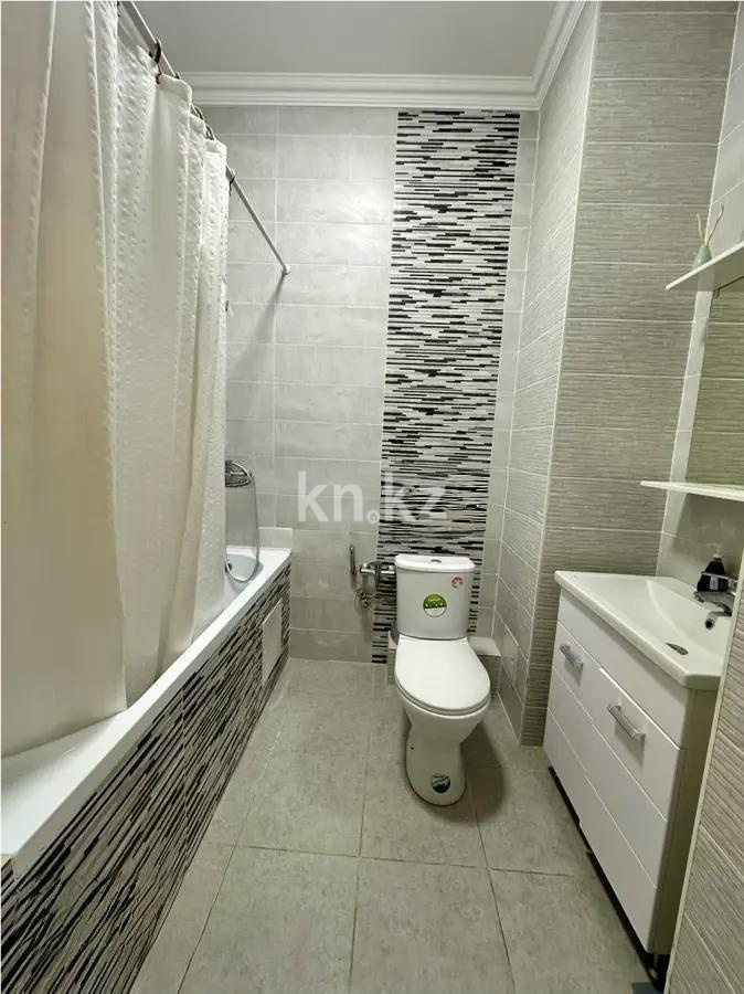 Продажа 3-комнатной квартиры, 110 м², ул. Туркестан, дом  14 в Астане - фото 6