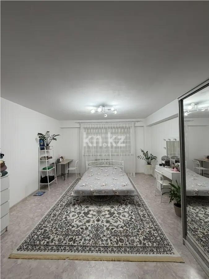 Продажа 2-комнатной квартиры, 67.4 м² в Алматы - фото 2