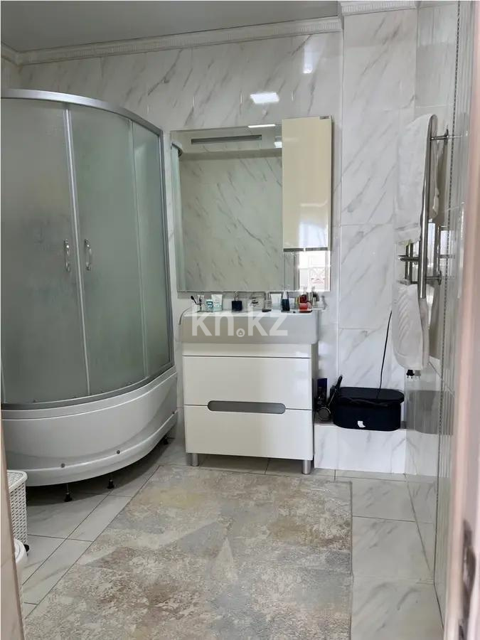 Продажа 3-комнатной квартиры, 110 м², пр. Шахтеров, дом  52 в Караганде - фото 5