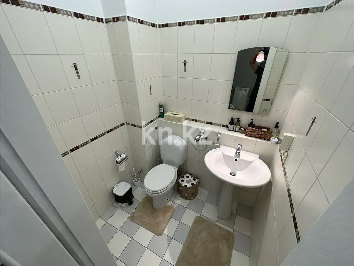 Продажа 4-комнатной квартиры, 350 м², мкр-н Самал-2, дом  63 в Алматы - фото 7