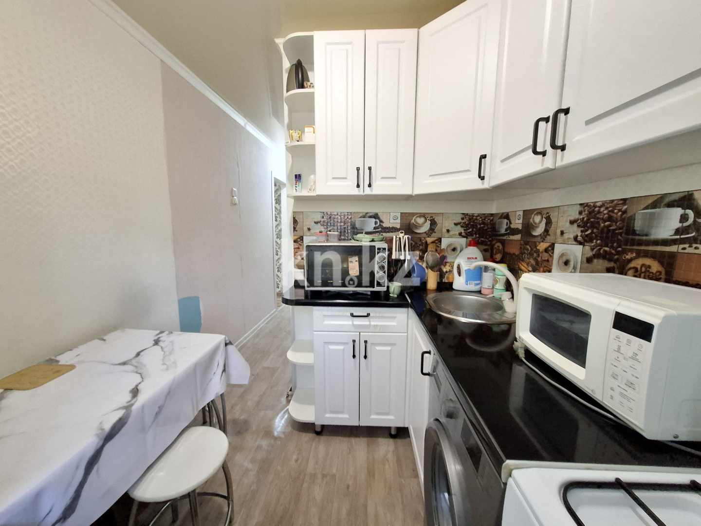 Продажа 2-комнатной квартиры, 45 м², 2 квартал, дом  18 в Караганде - фото 4