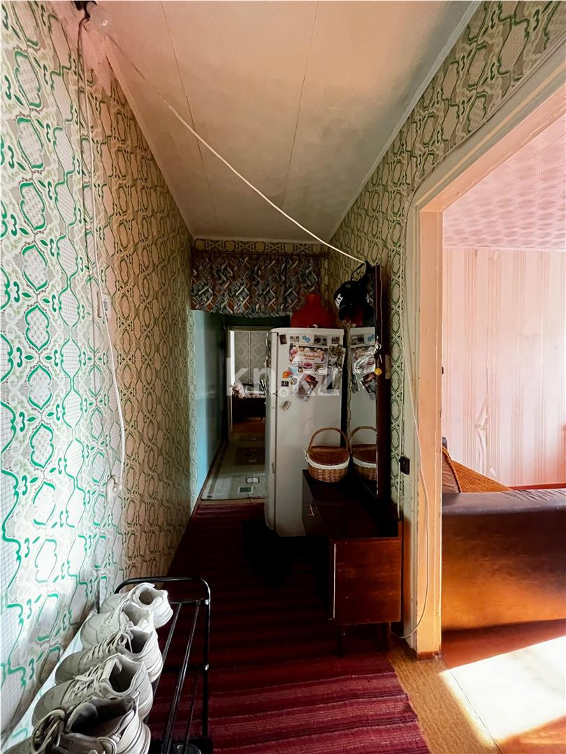 Продажа 3-комнатной квартиры, 61 м², 16-й мкр., дом  49 в Караганде - фото 12