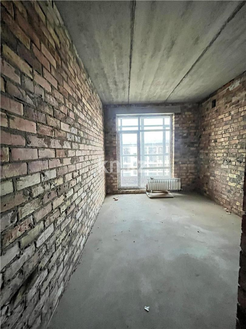 Продажа 2-комнатной квартиры, 70 м², ул. Муканова, дом  41/24 в Караганде - фото 4