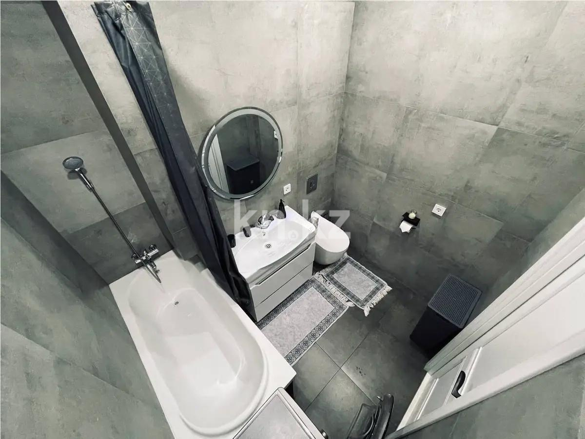 Продажа 2-комнатной квартиры, 63.2 м² в Алматы - фото 3