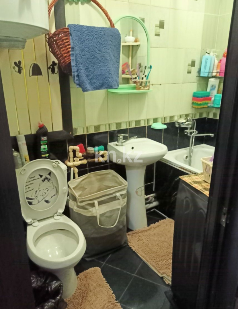 Продажа 3-комнатной квартиры, 59.3 м², ул. Локомотивная, дом  139 в Караганде - фото 9