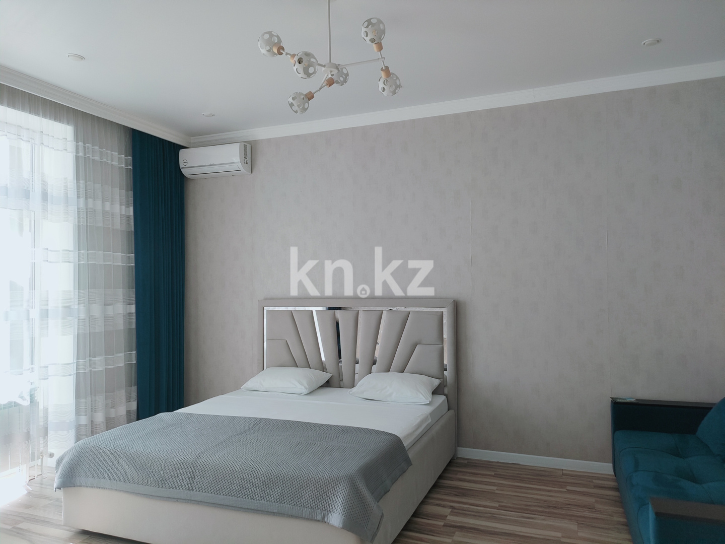 Аренда 1-комнатной квартиры посуточно, 42 м², пр. Туран, дом  46/4 - ул. Орынбор в Астане - фото 2