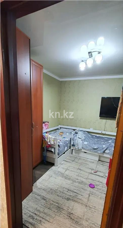Продажа 3-комнатной квартиры, 48 м², пр. Республики, дом  6 в Караганде - фото 3