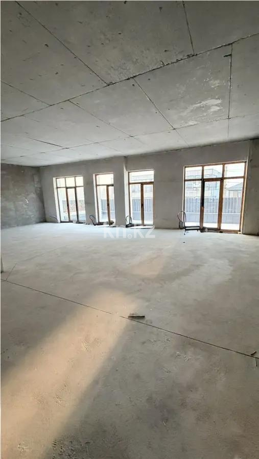 Продажа 4-комнатной квартиры, 205 м² в Алматы - фото 2