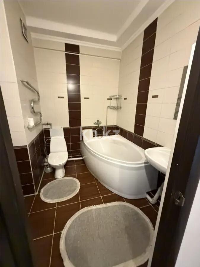 Продажа 2-комнатной квартиры, 63 м² в Алматы - фото 3